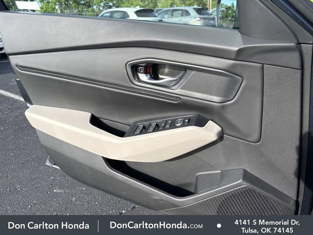 Certified 2025 Honda Accord SE image 9