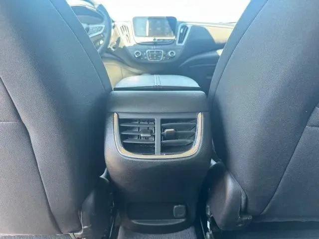Used 2024 Chevrolet Malibu LT FWD image 19