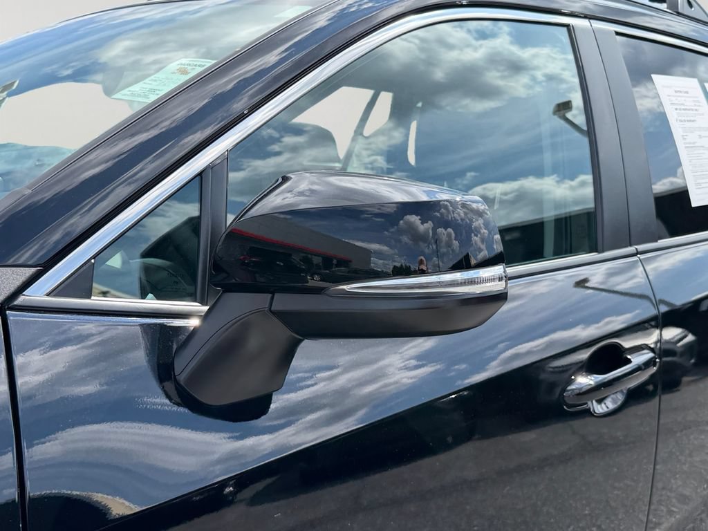 Certified 2025 Toyota RAV4 XLE Premium AWD/4WD image 28