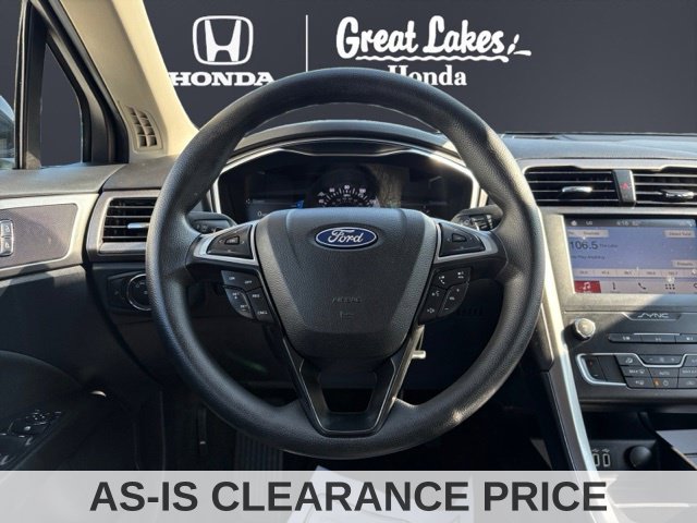 Used 2019 Ford Fusion SE FWD image 13