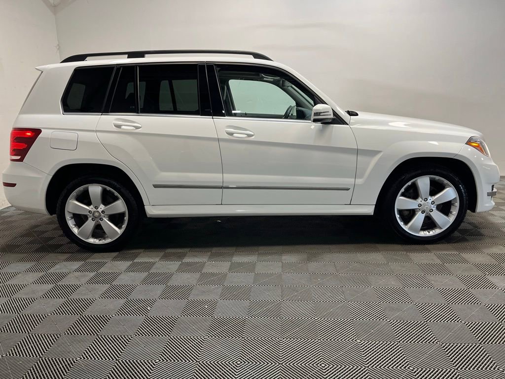 Used 2015 Mercedes-Benz GLK 250 BlueTEC 4MATIC image 4