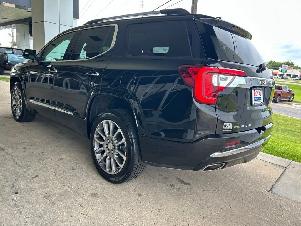 Certified 2023 GMC Acadia Denali w/ Denali Technology Package FWD image 5
