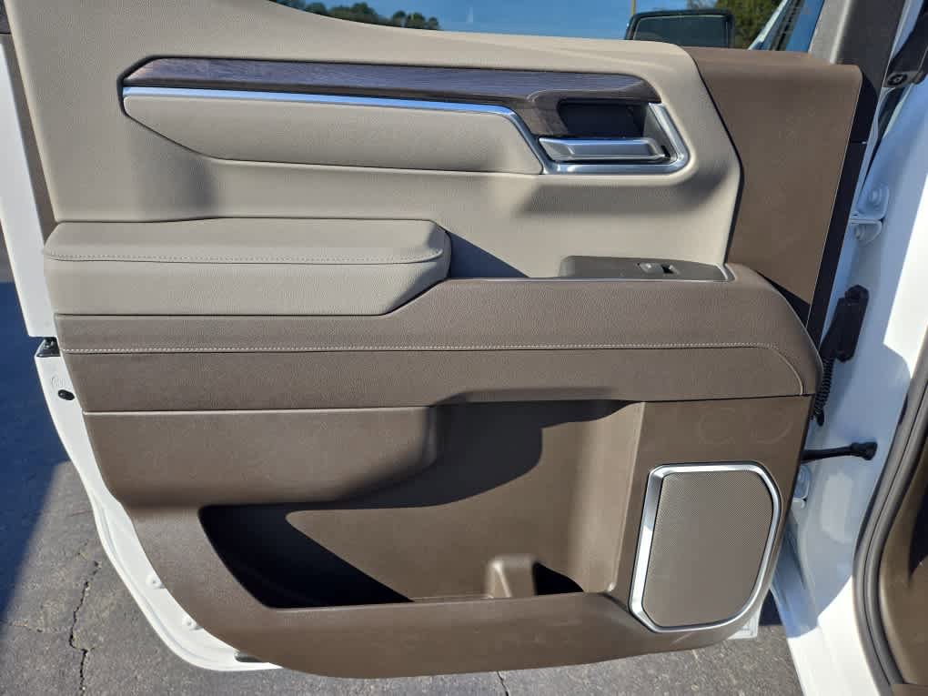 New 2026 Chevrolet Silverado 1500 LTZ w/ Technology Package AWD/4WD image 30