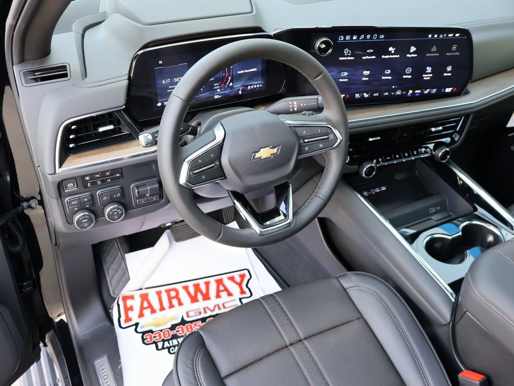 New 2025 Chevrolet Suburban High Country image 28