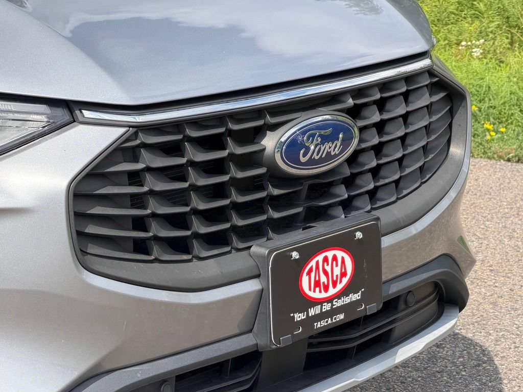 Certified 2023 Ford Escape Active AWD/4WD image 22