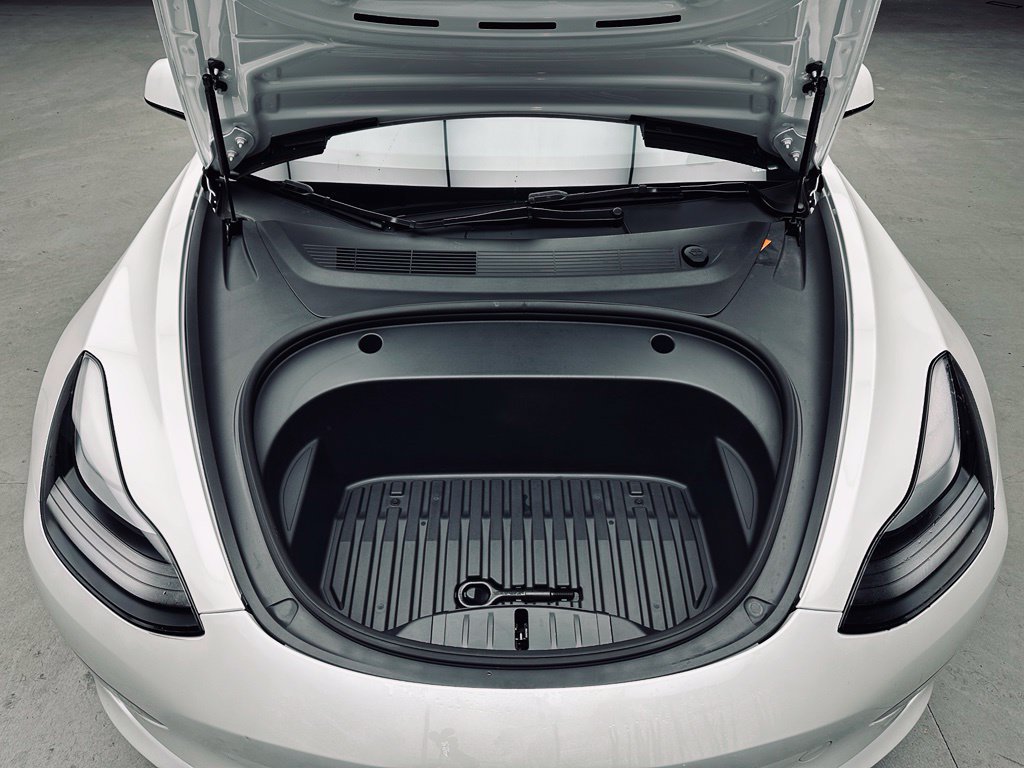 Used 2023 Tesla Model 3 Standard Range RWD image 38