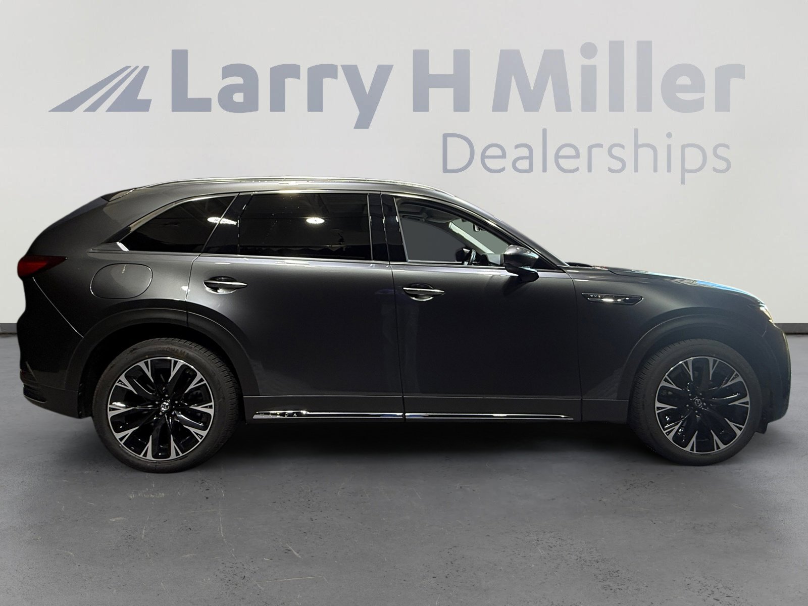 Used 2024 MAZDA CX-90 Plug-In Hybrid w/ Premium Pkg image 6