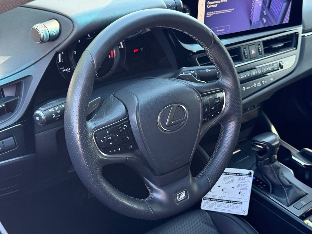 Certified 2024 Lexus ES 350 F Sport w/ Accessory Package (Z1) FWD image 17