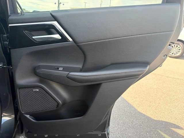 Used 2025 Mitsubishi Outlander SE AWD/4WD image 13