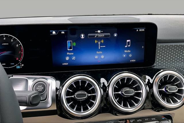 New 2026 Mercedes-Benz GLB 250 4MATIC image 10