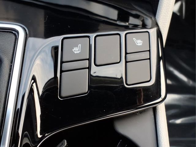 Used 2025 Kia Sportage EX image 21