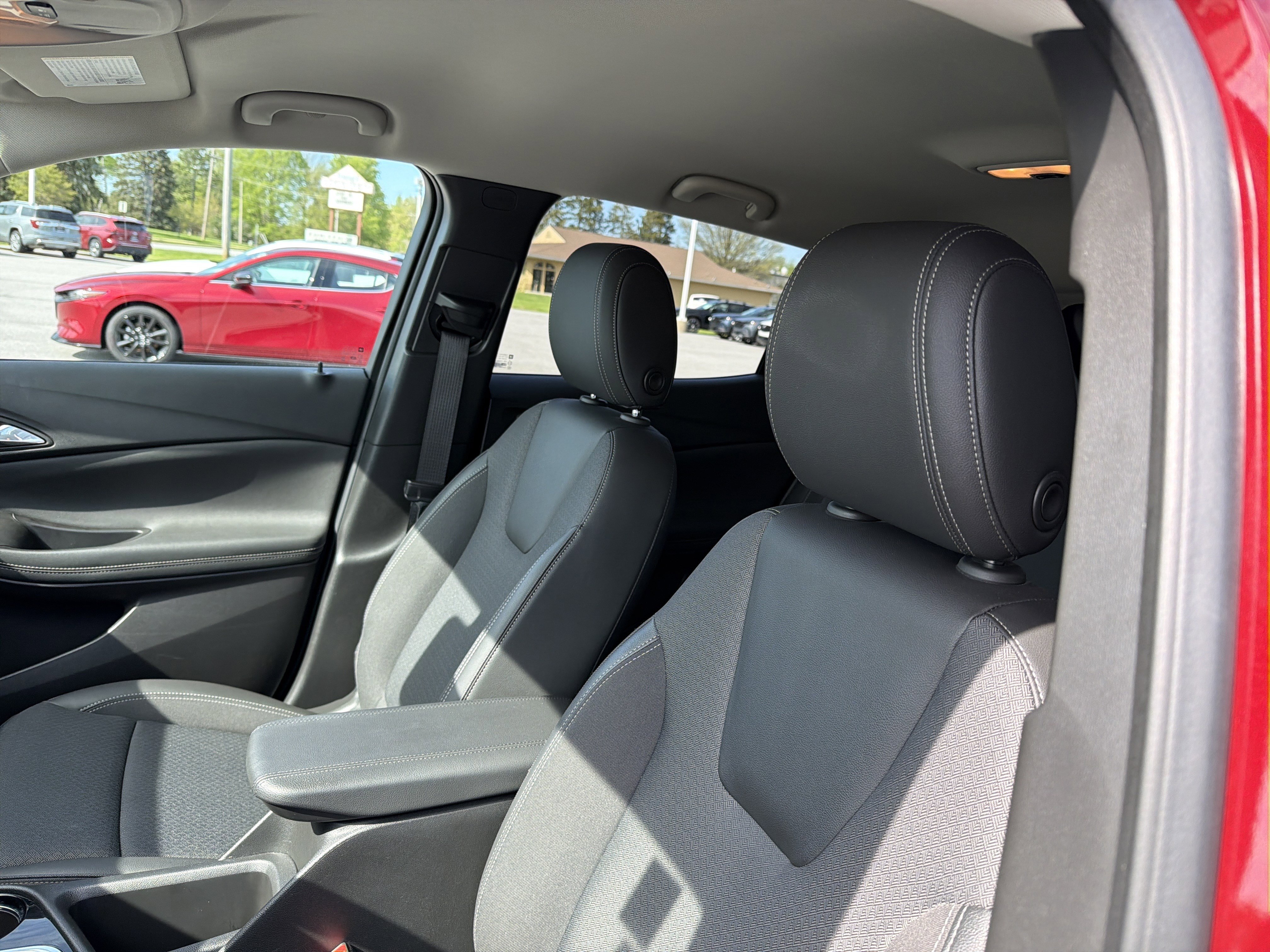 Used 2023 Buick Encore GX Select w/ Safety Package II AWD/4WD image 15