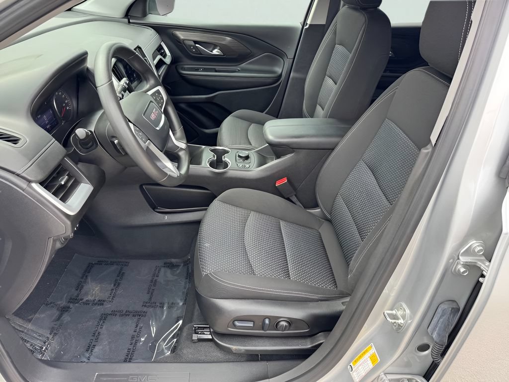Used 2022 GMC Terrain SLE w/ Driver Convenience Package FWD image 11