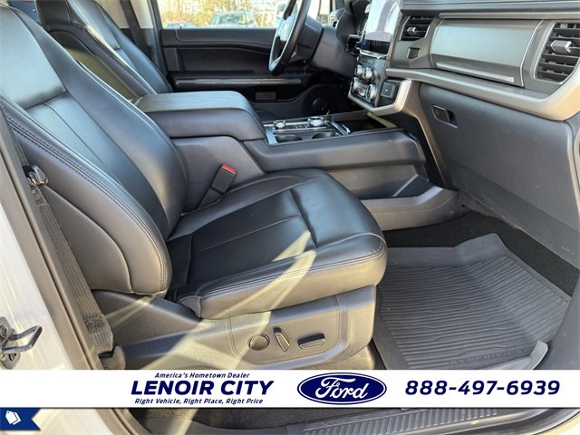 Used 2024 Ford Expedition XLT image 13
