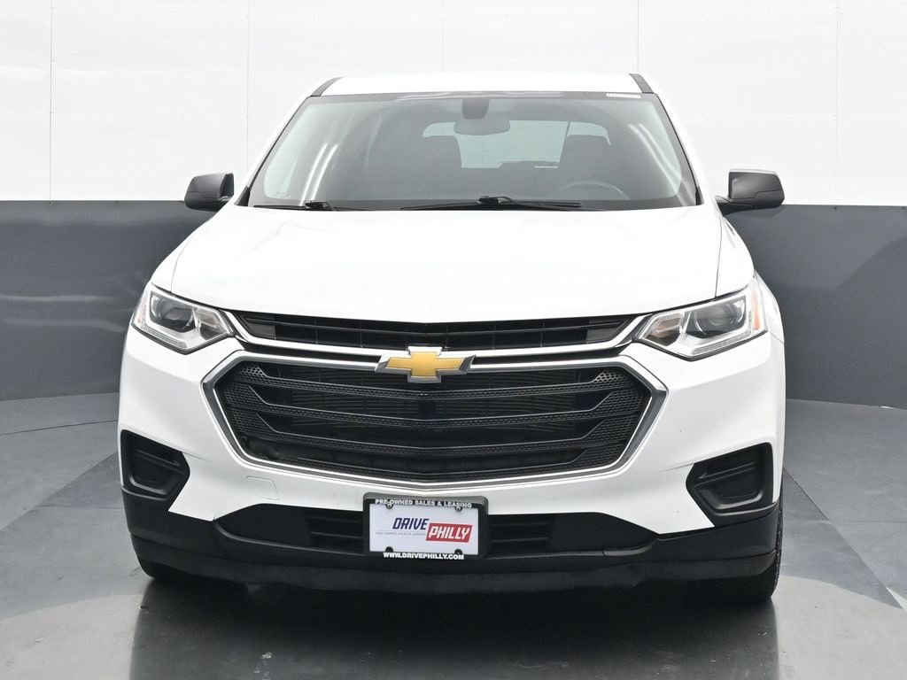 Used 2021 Chevrolet Traverse LS image 1