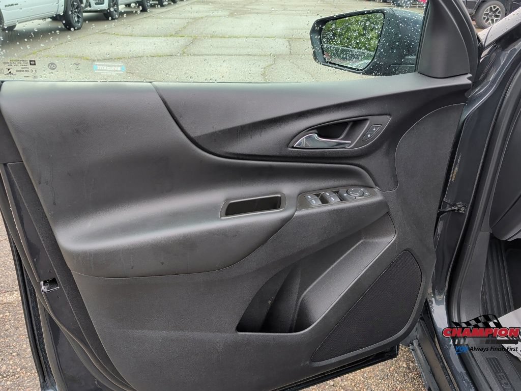 Used 2023 Chevrolet Equinox LT AWD/4WD image 10