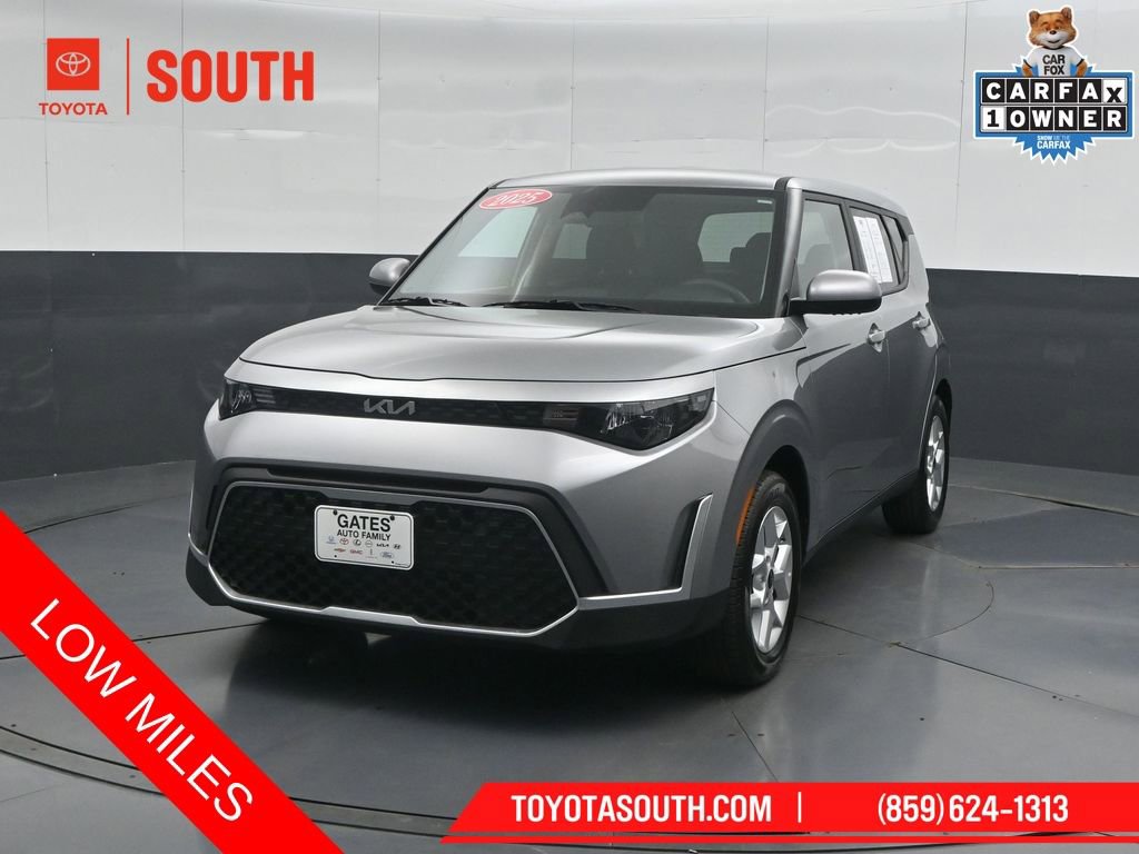 Used 2025 Kia Soul LX w/ LX Technology Package FWD image 6