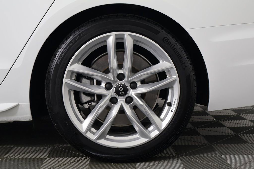 Used 2024 Audi A4 2.0T Premium w/ Convenience Package image 16