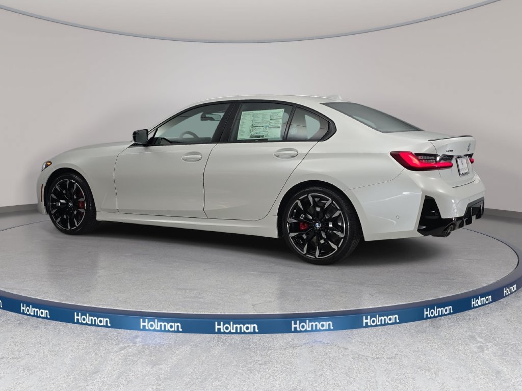 New 2026 BMW 330i xDrive Sedan w/ M Sport Package AWD/4WD image 7