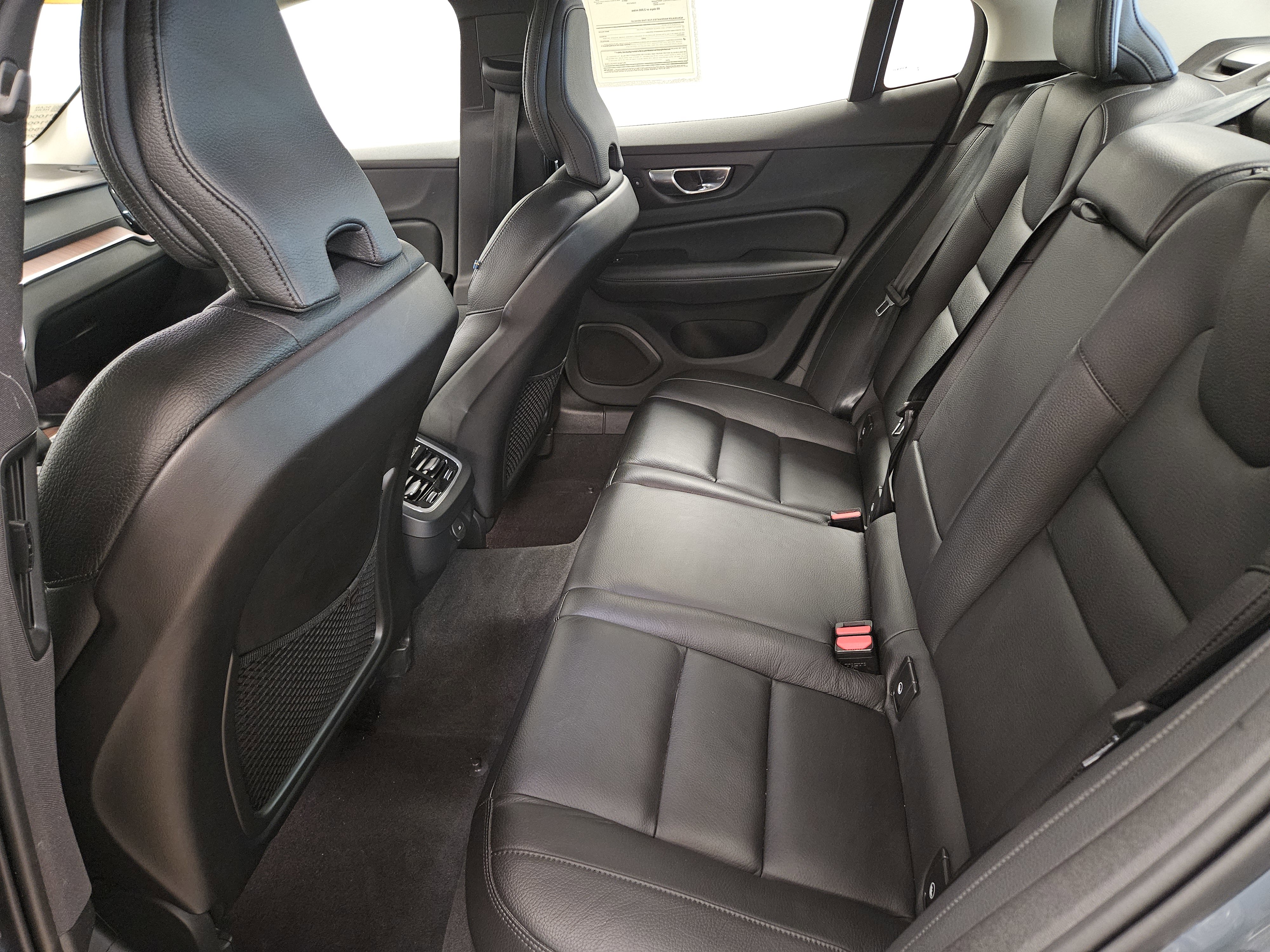 Used 2024 Volvo S60 B5 Ultimate image 11