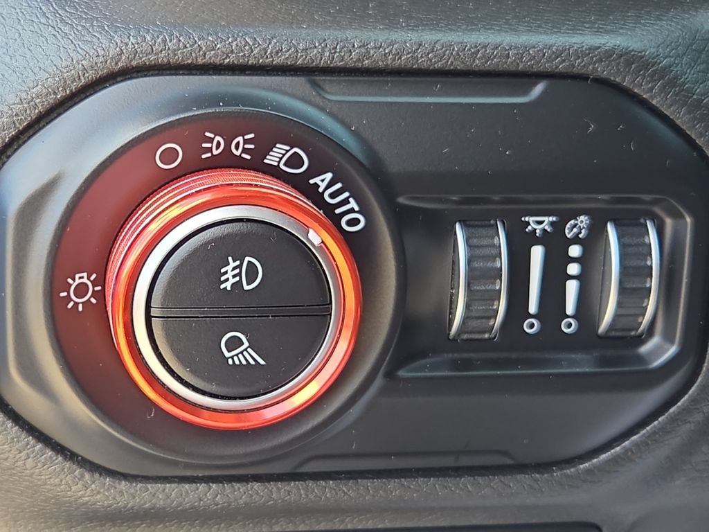 Certified 2020 Jeep Gladiator Rubicon AWD/4WD image 31