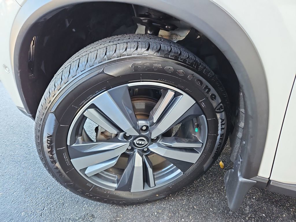 Used 2023 Nissan Rogue SL w/ SL Premium Package image 39