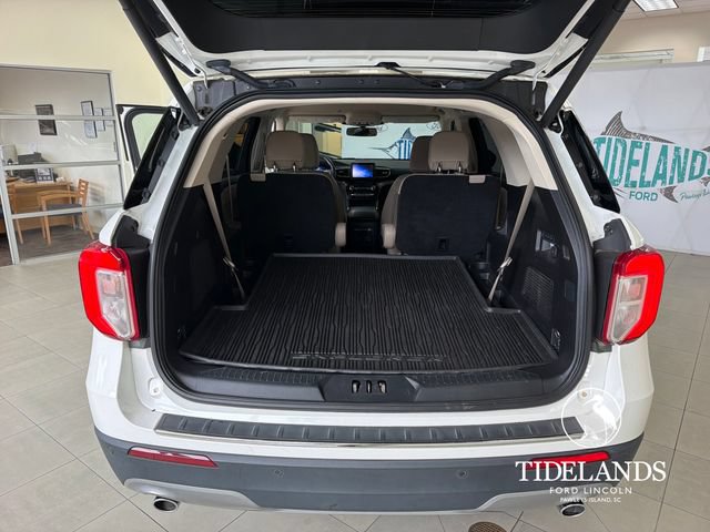 Certified 2021 Ford Explorer Limited w/ Equipment Group 301A AWD/4WD image 12