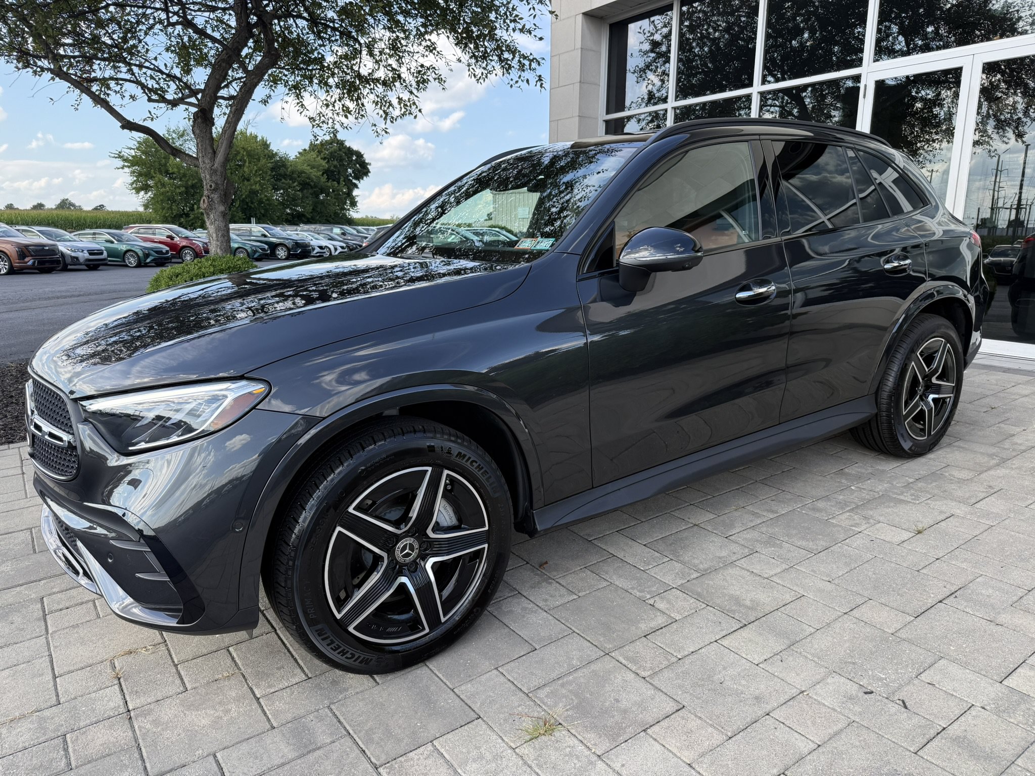 Used 2026 Mercedes-Benz GLC 300 4MATIC image 3