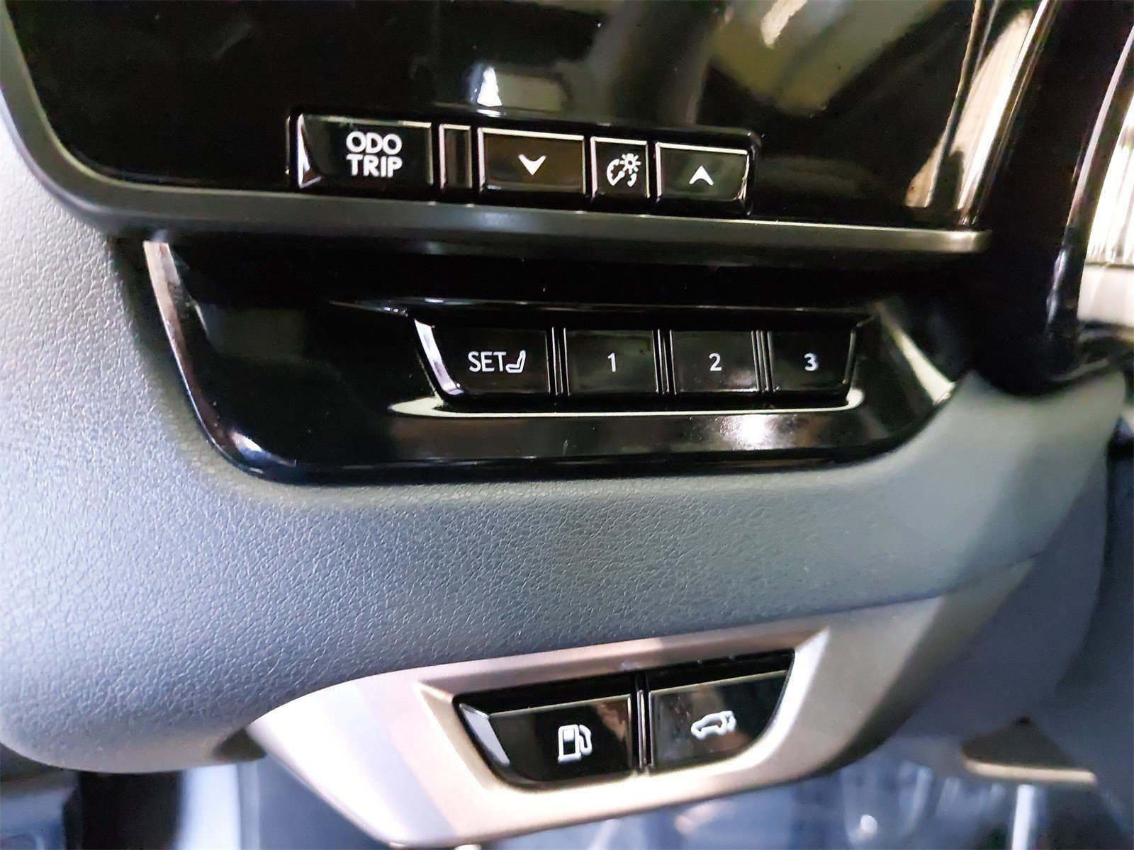 Used 2024 Lexus RX 350h image 29