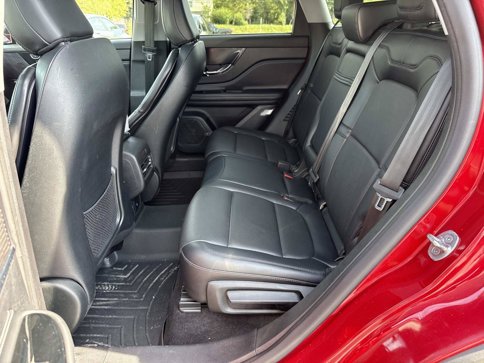 Used 2022 Lincoln Corsair AWD w/ Premium Package image 28
