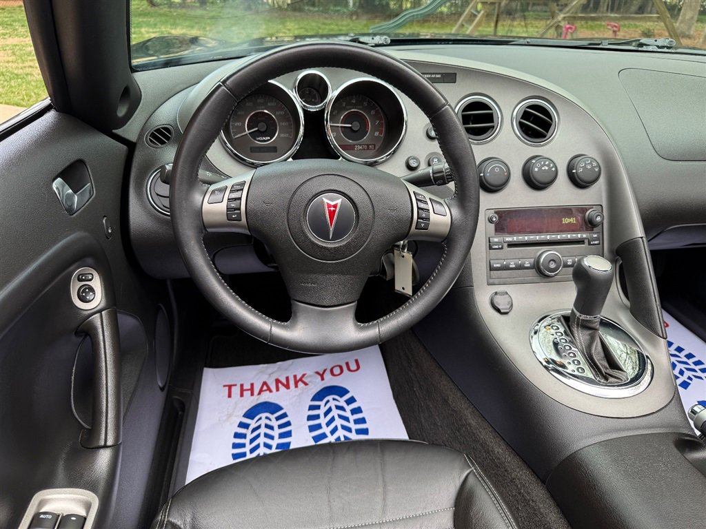 Used 2008 Pontiac Solstice GXP w/ Premium Package image 48