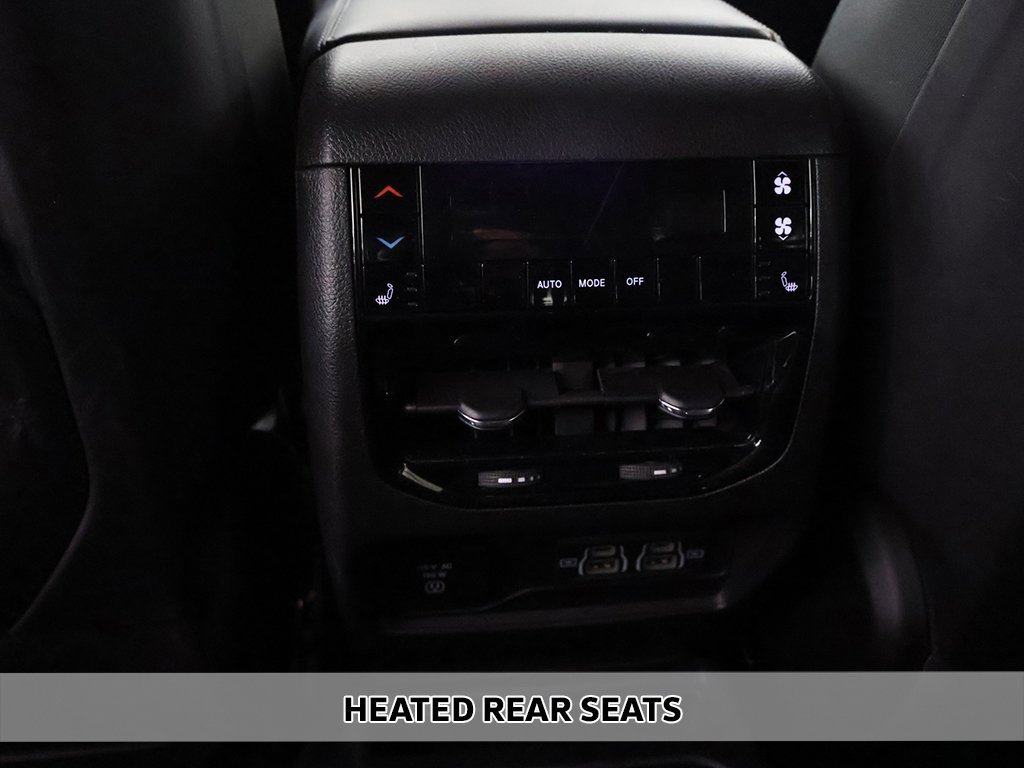 Used 2024 Jeep Grand Cherokee L Limited w/ Luxury Tech Group II image 9