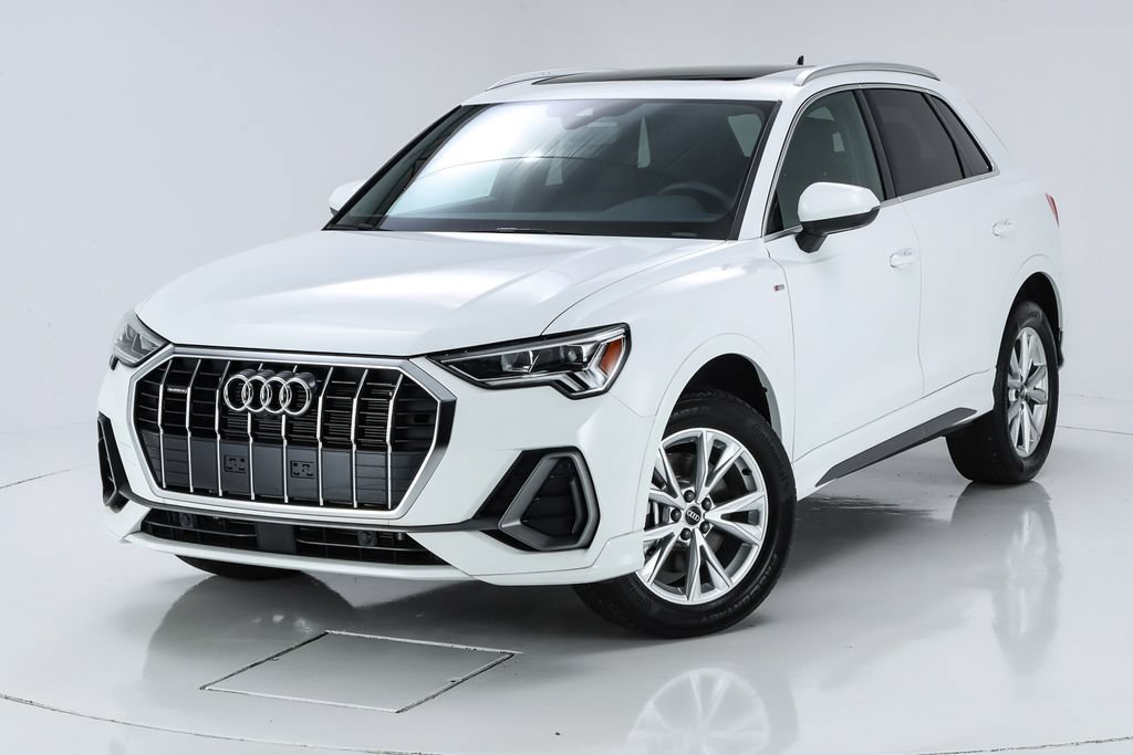 Used 2025 Audi Q3 2.0T Premium Plus w/ Premium Plus Package AWD/4WD image 44