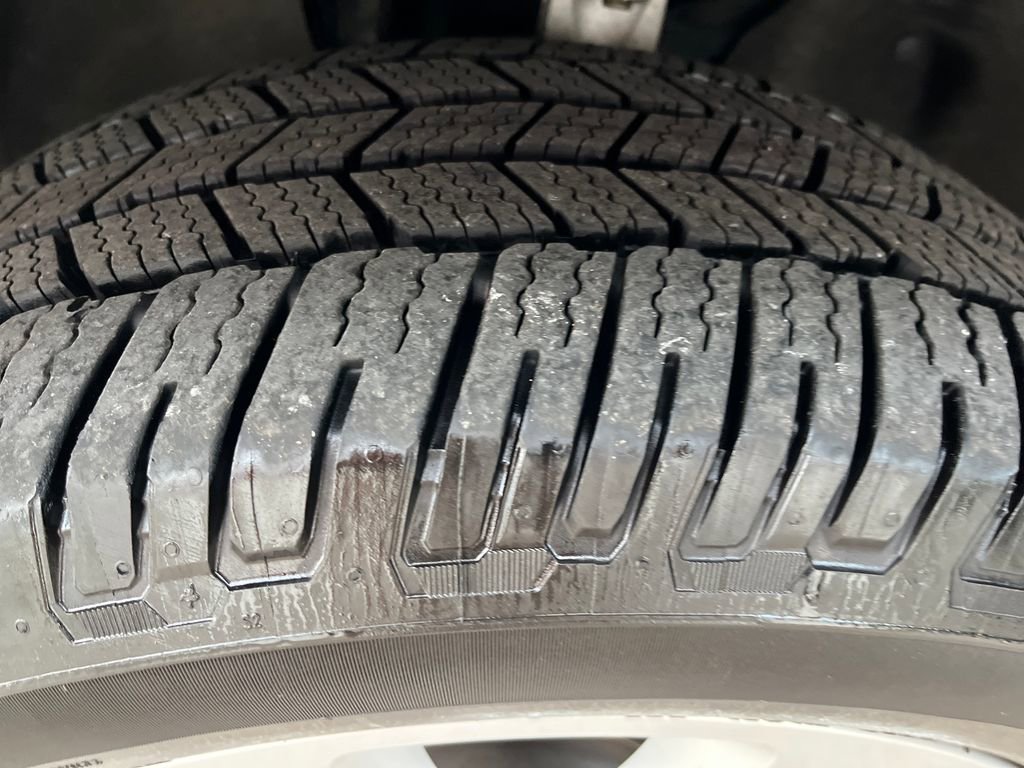 Used 2017 Jeep Grand Cherokee Limited w/ Luxury Group II image 30