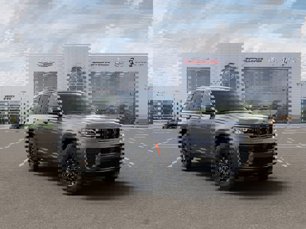 New 2026 Jeep Grand Cherokee Laredo image 5