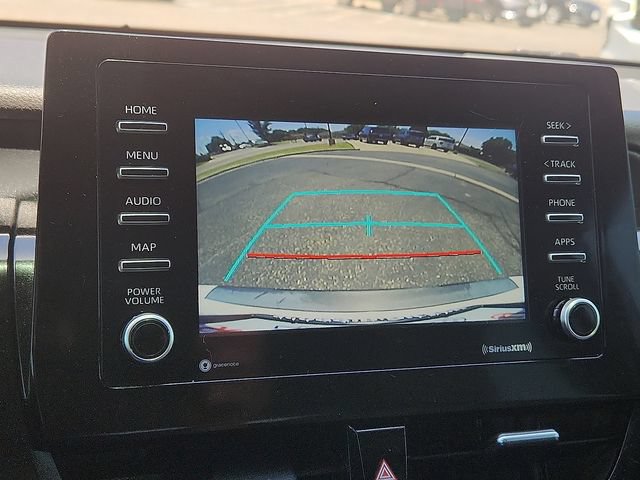 Used 2022 Toyota Camry SE FWD image 16