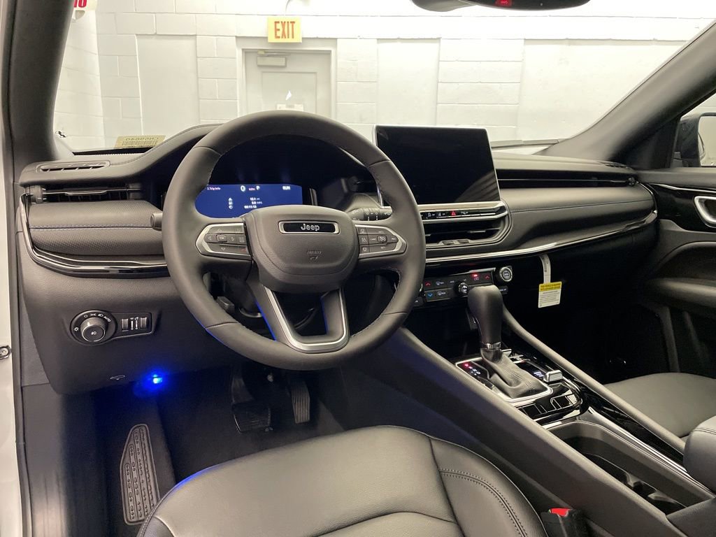 New 2026 Jeep Compass Limited w/ Sun, Sound & Navigation Group AWD/4WD image 9
