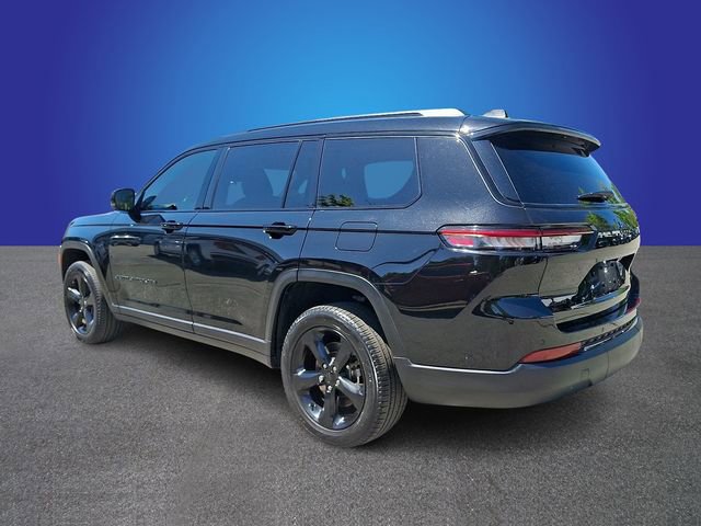 Used 2025 Jeep Grand Cherokee L Limited w/ Black Appearance Package AWD/4WD image 6