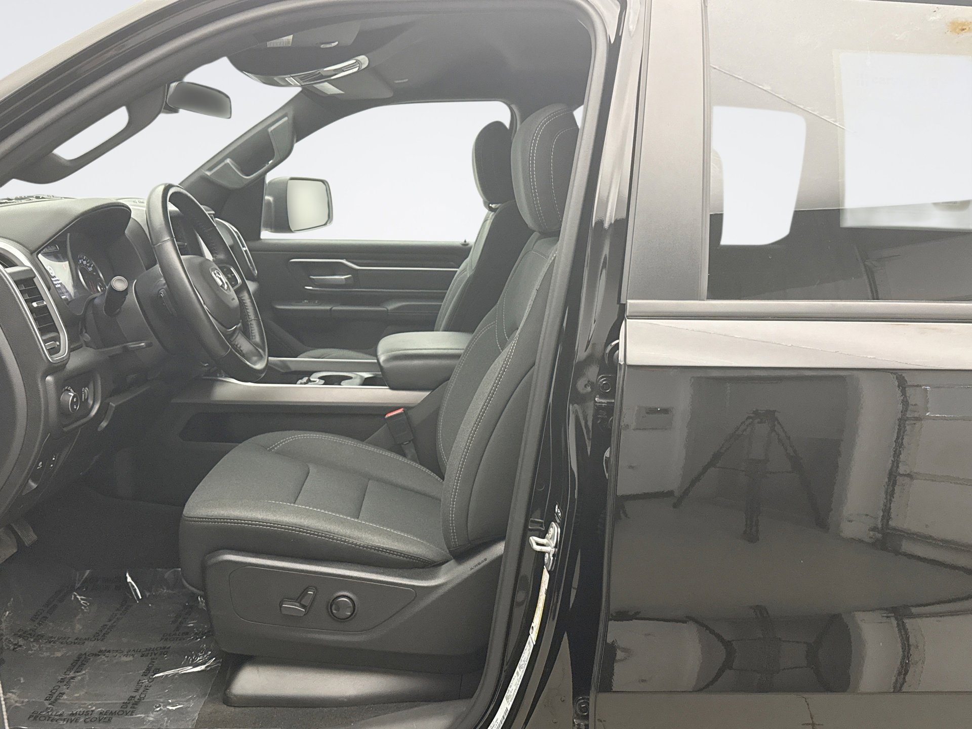 Used 2022 RAM 1500 Big Horn AWD/4WD image 11