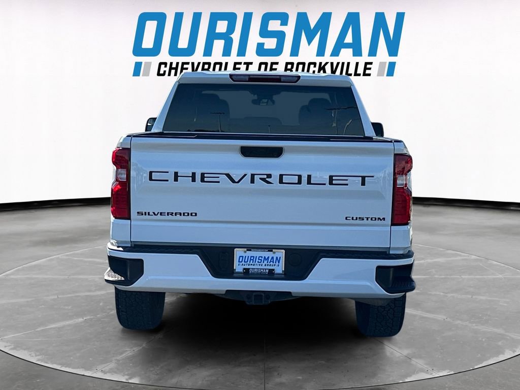 Used 2025 Chevrolet Silverado 1500 Custom w/ LPO, Dark Essentials Package image 5