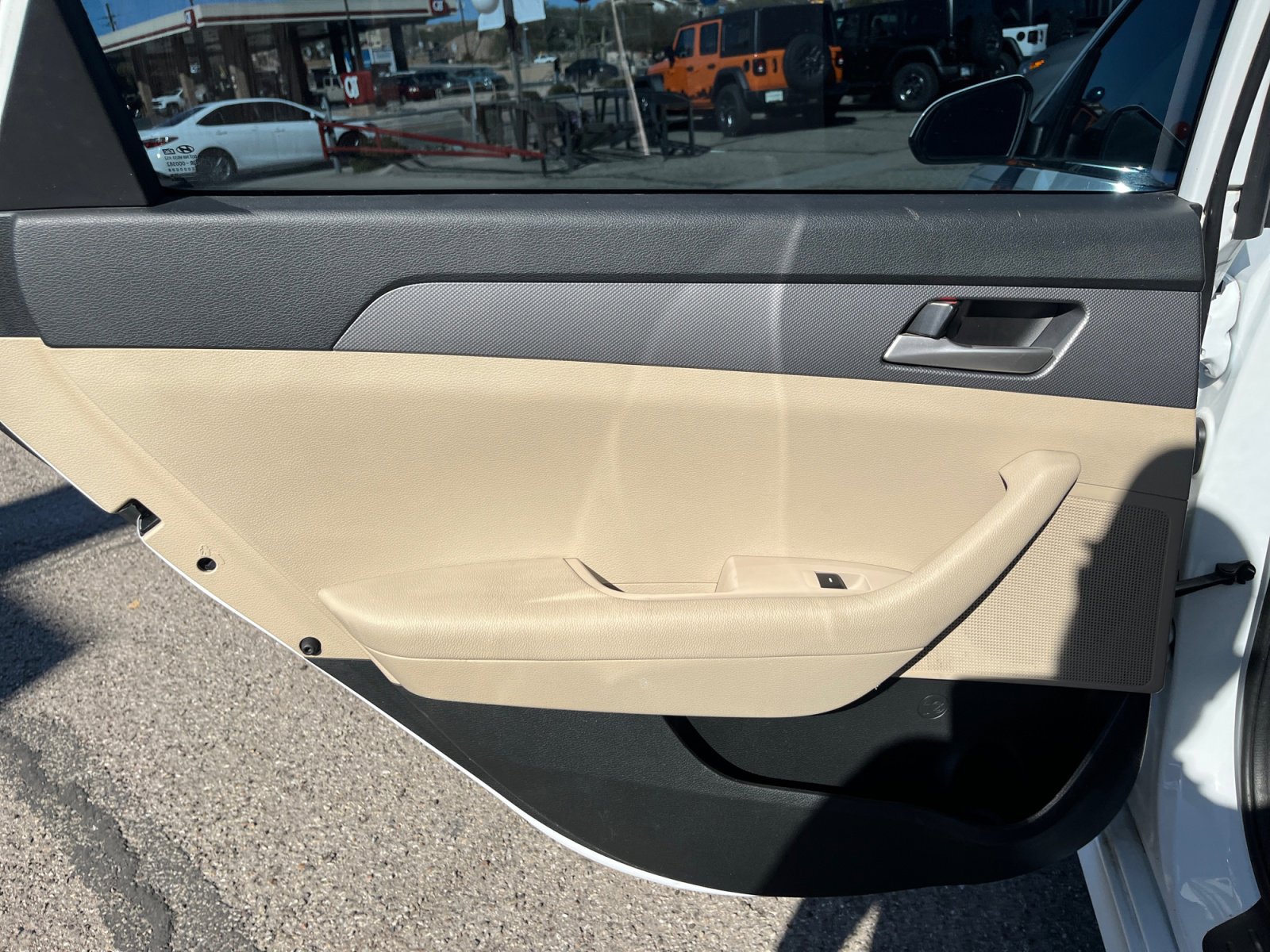 Used 2018 Hyundai Sonata SE image 16