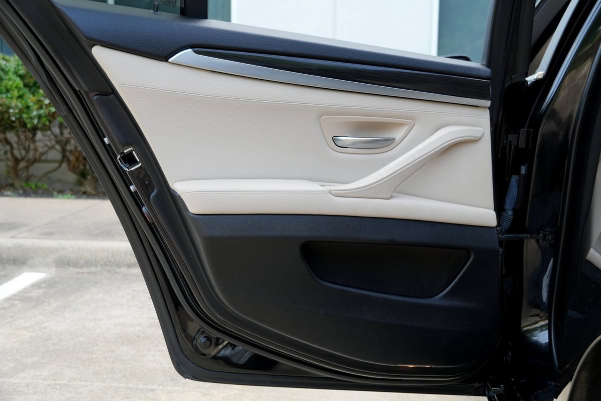 Used 2012 BMW 528i Sedan RWD image 39