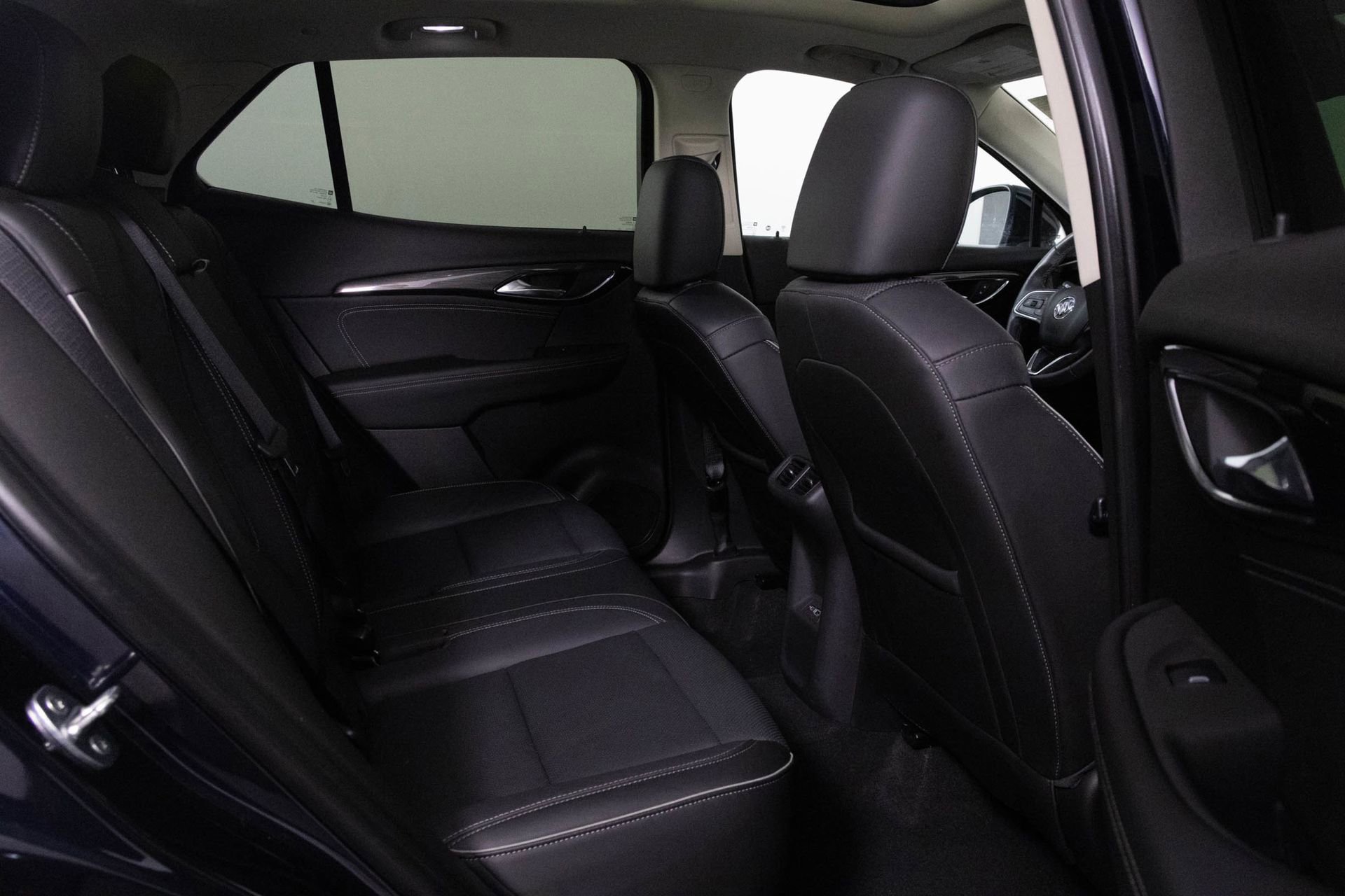 Used 2021 Buick Envision Essence image 39