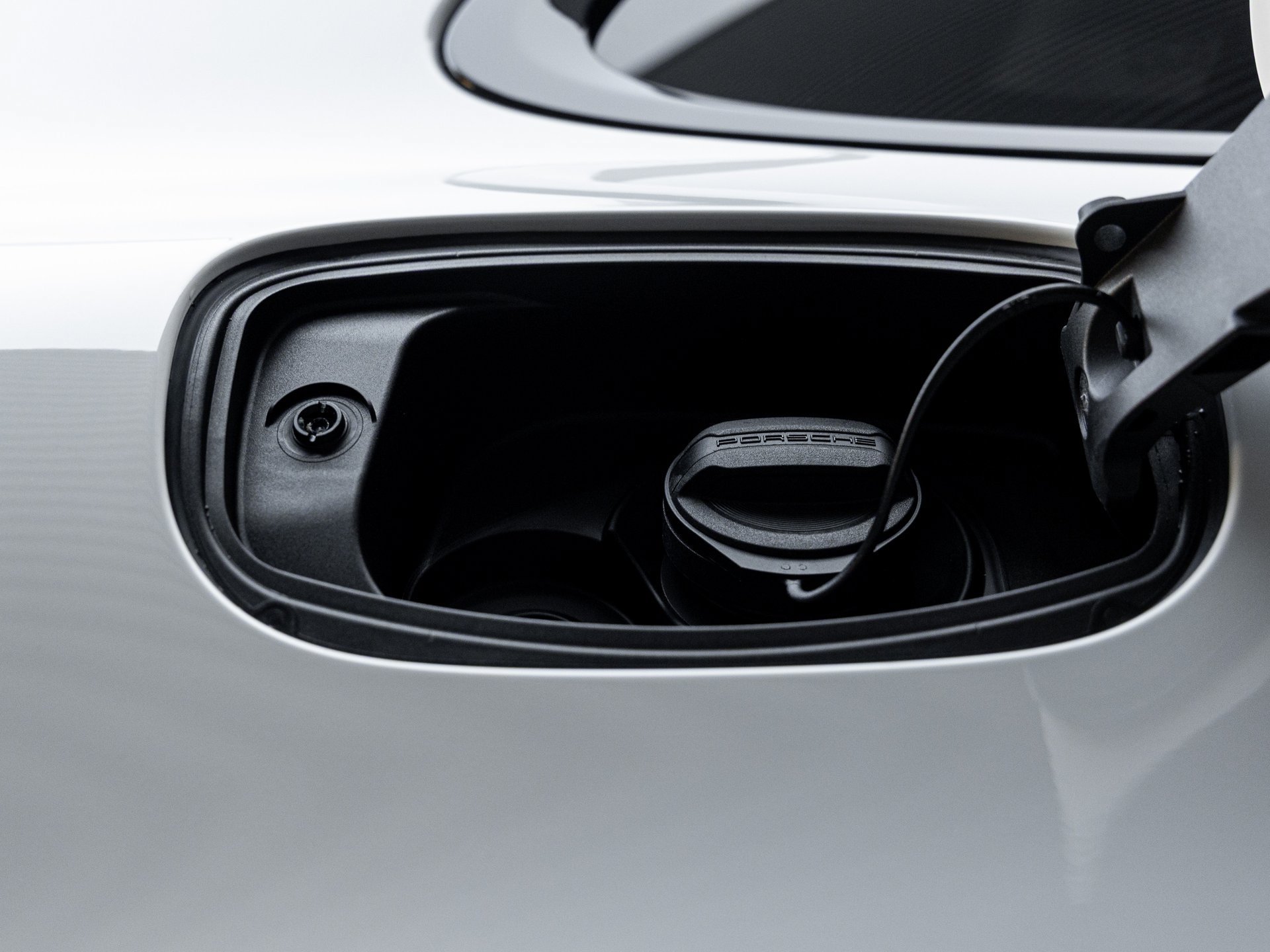 New 2026 Porsche Cayenne S AWD/4WD image 32