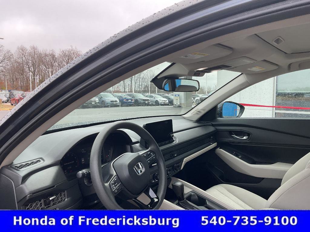 Certified 2023 Honda Accord EX image 26