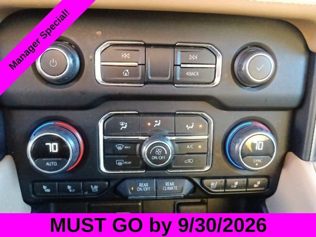 Used 2024 Chevrolet Suburban Premier RWD image 20