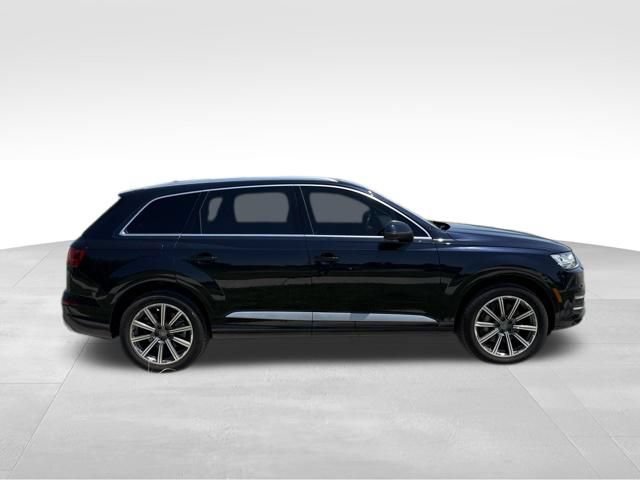 Used 2017 Audi Q7 3.0T Prestige AWD/4WD image 2