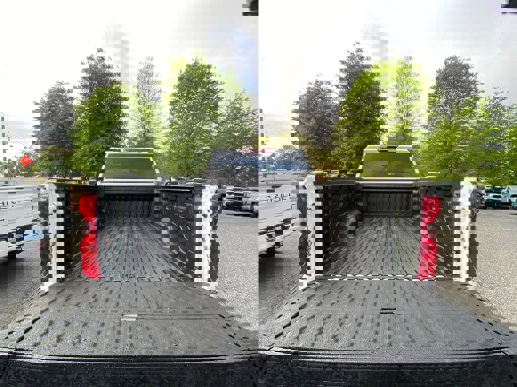 New 2025 Chevrolet Silverado 2500 Custom w/ Custom Value Package image 22