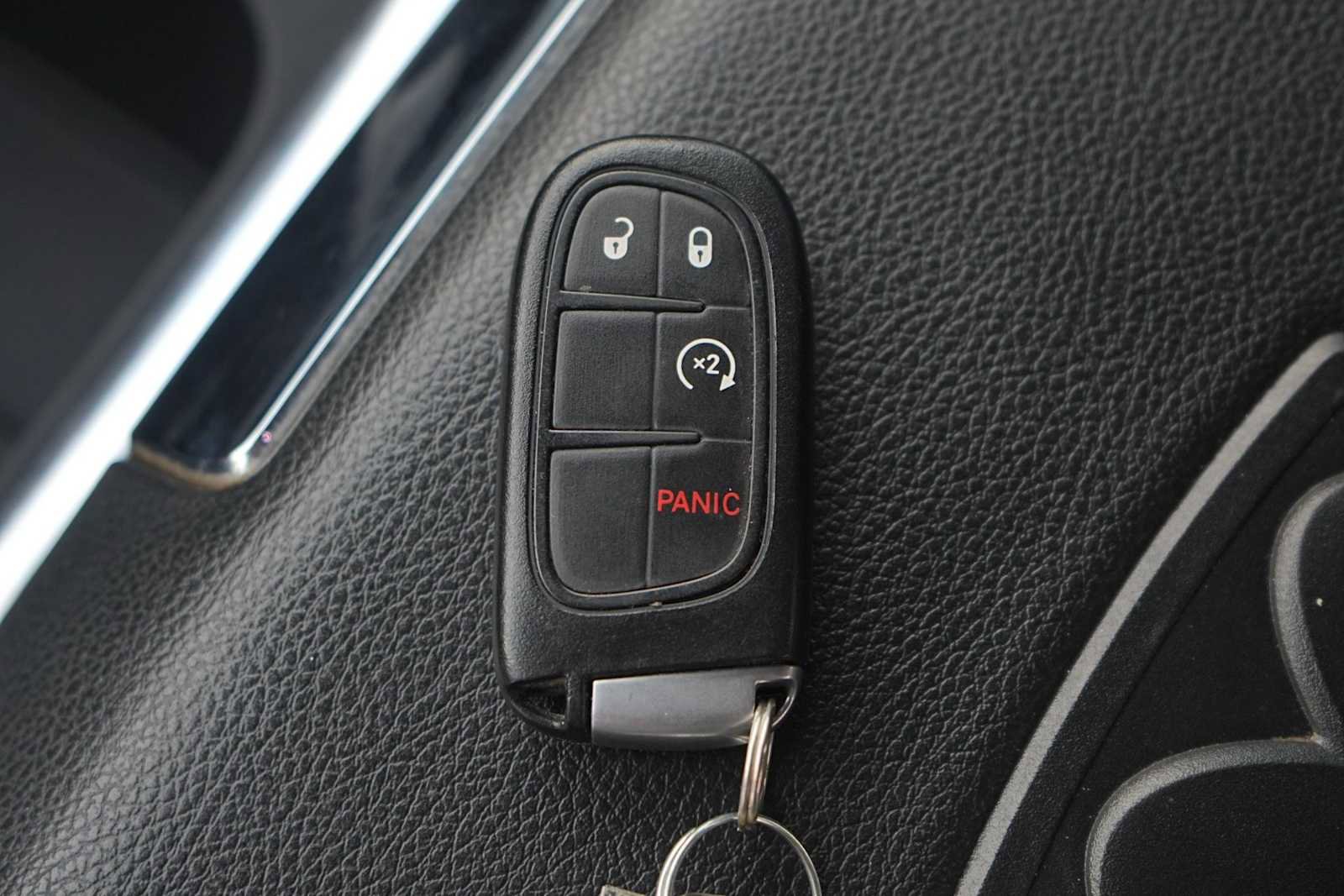 Used 2016 RAM 1500 Laramie w/ Convenience Group AWD/4WD image 28