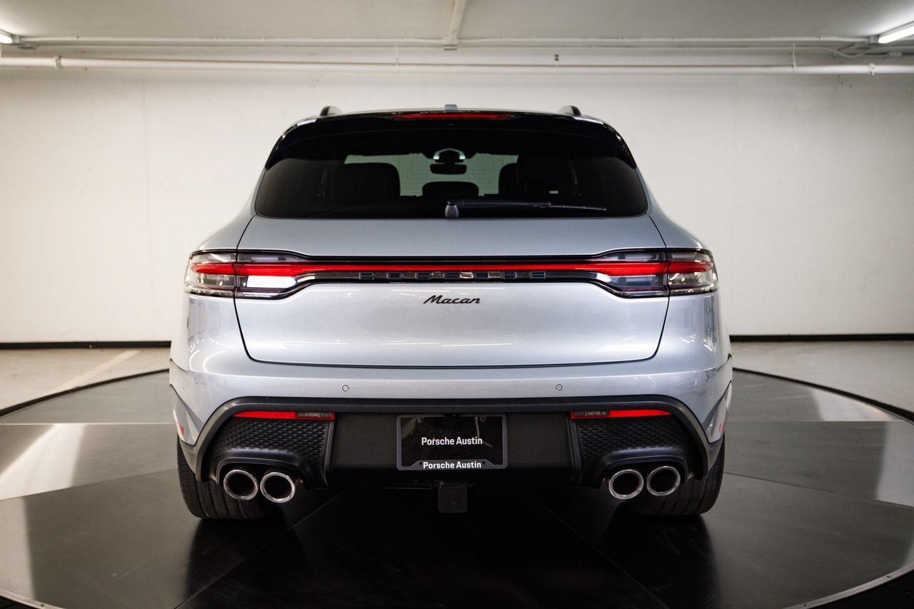 Certified 2024 Porsche Macan AWD/4WD image 6